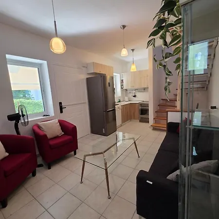 Вилла Gardens Villa,