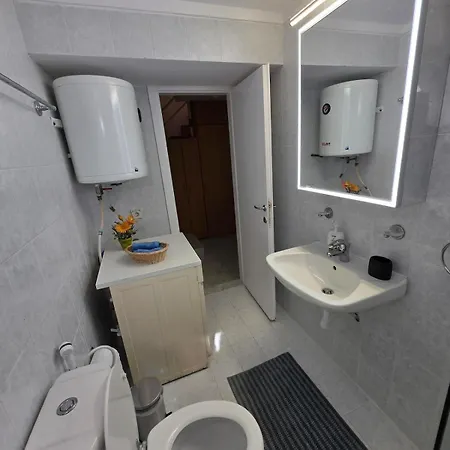 Gardens Villa, Пефкохори