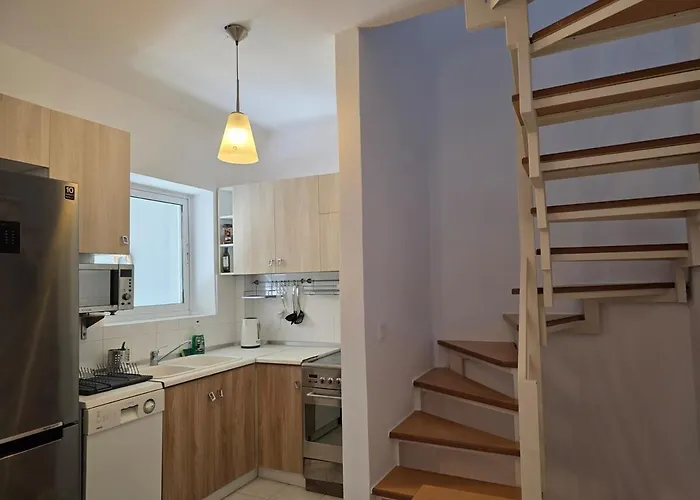 Villa Gardens Villa, *