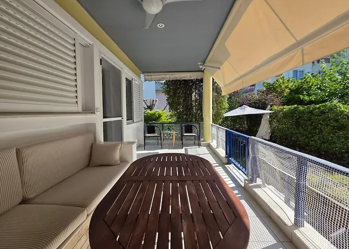 Gardens Villa, *
